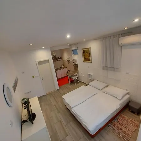 Apartment Conte